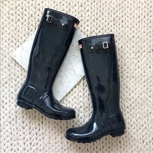 Hunter Women's Navy Rain Boots